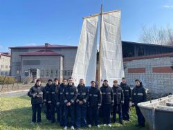 АО «Порт восточные ворота - Приморский завод» совместно с благотворительным фондом «Находка» оснастили учебные шлюпки для военно-морской подготовки школьников.